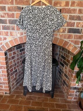 Levi's Black and White Floral Midi Dress size M